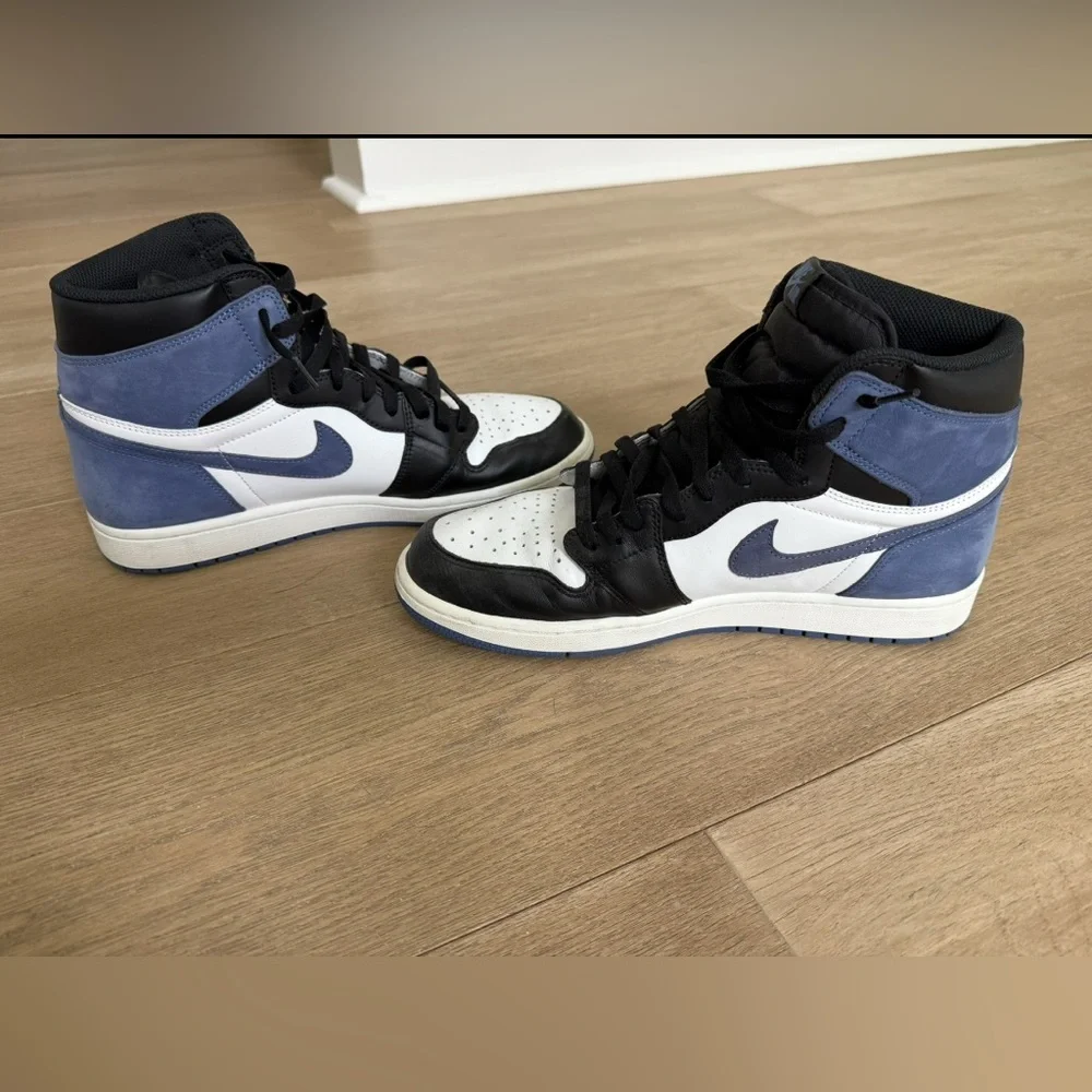 JORDAN 1 RETRO HIGH OG 'BEST HAND IN THE GAME - BLUE MOON' Size 12